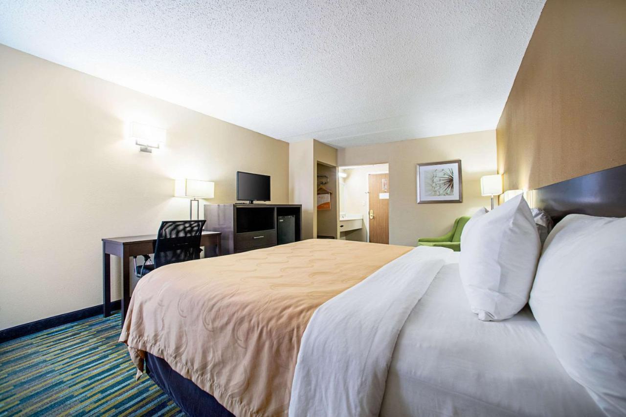 Quality Inn Near Six Flags St. Louis Pacific Exterior photo