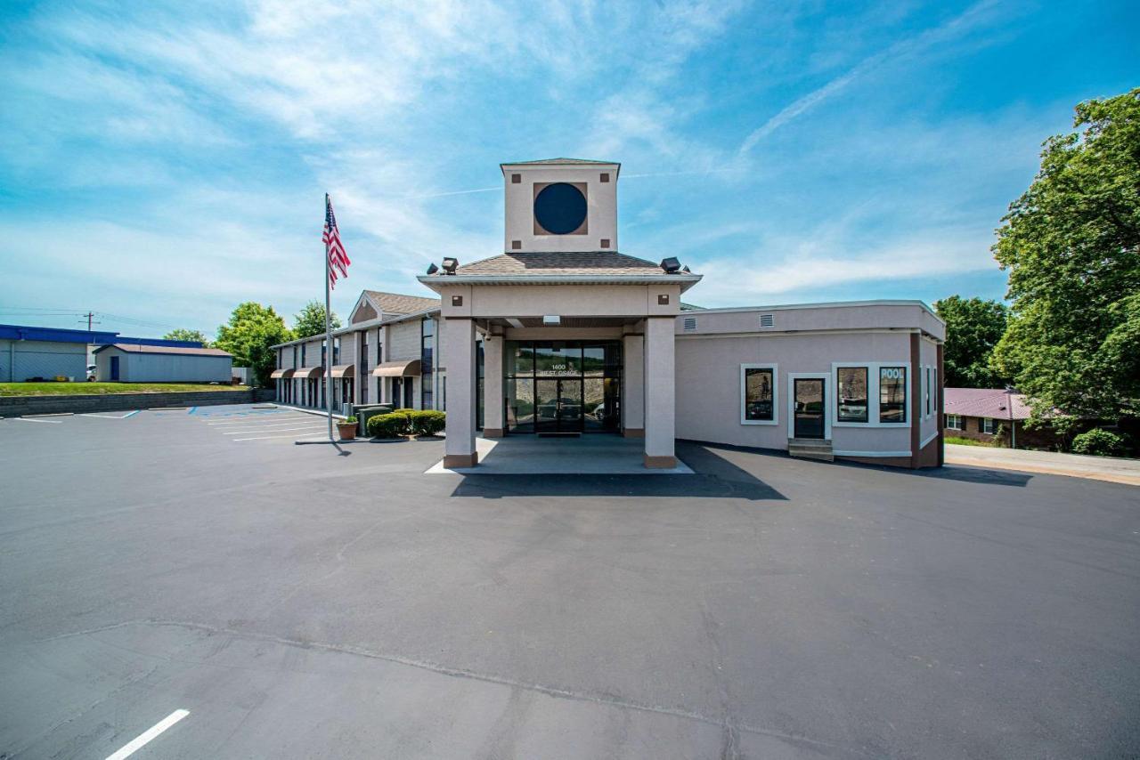 Quality Inn Near Six Flags St. Louis Pacific Exterior photo